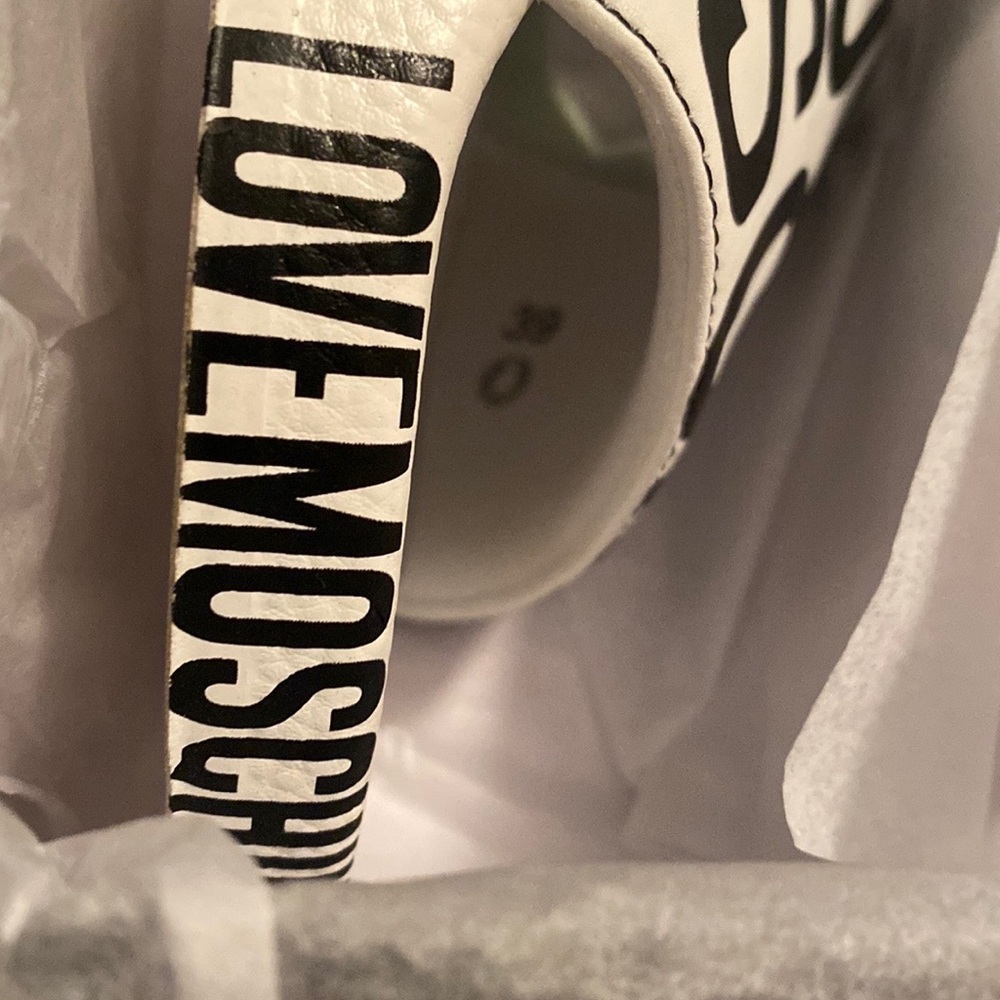 LOVE MOSCHINO Slides! - Picture 12 of 15